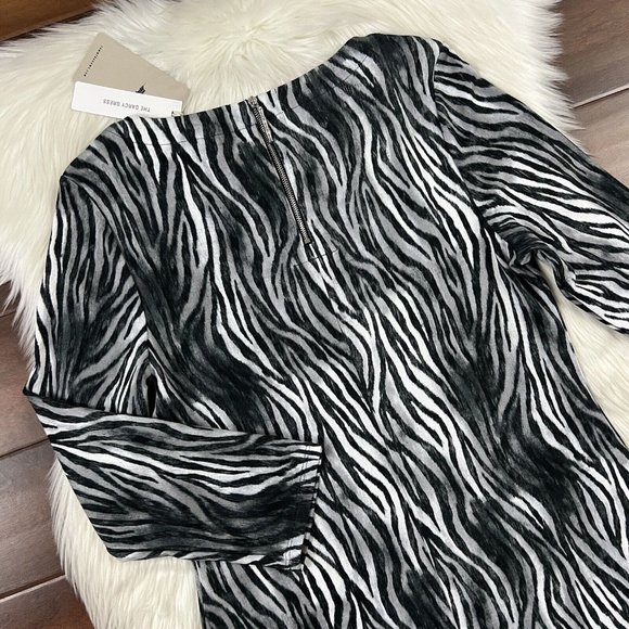 Tommy Bahama Women’s Size Small Storm Gray Zesty Zebra Darcy Dress - Picture 8 of 9